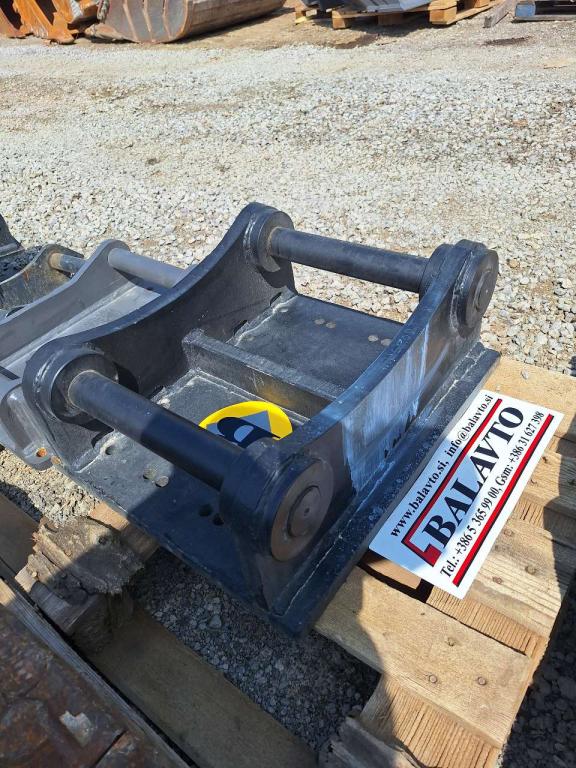 S60 for 12-18 ton excavators Attache rapide Photo 8