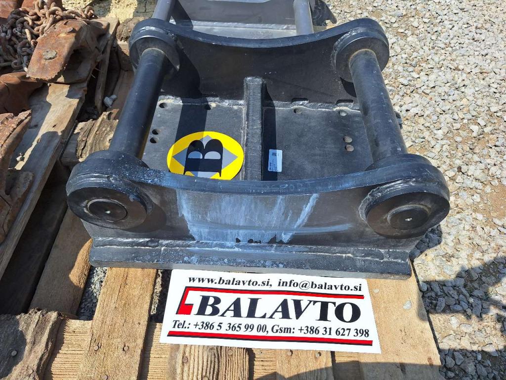 S60 for 12-18 ton excavators Attache rapide Photo 9