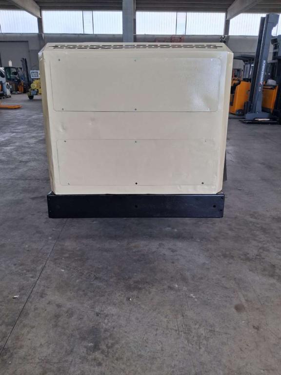 Doosan INGERSOLL RAND 10/105 Photo 8