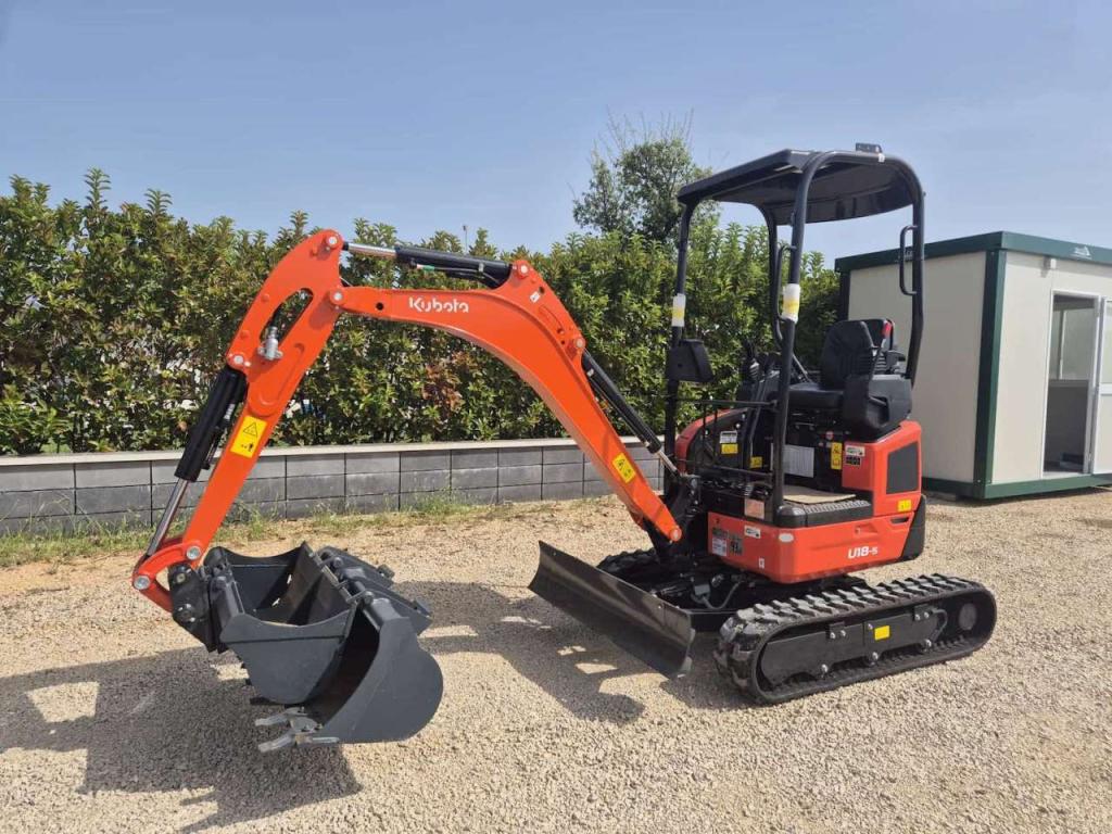 Kubota KX057-4 Photo 2
