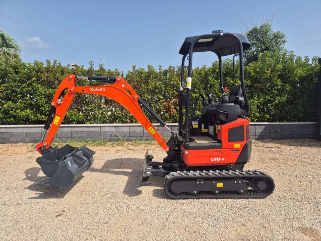 Kubota U18.5 Photo 3