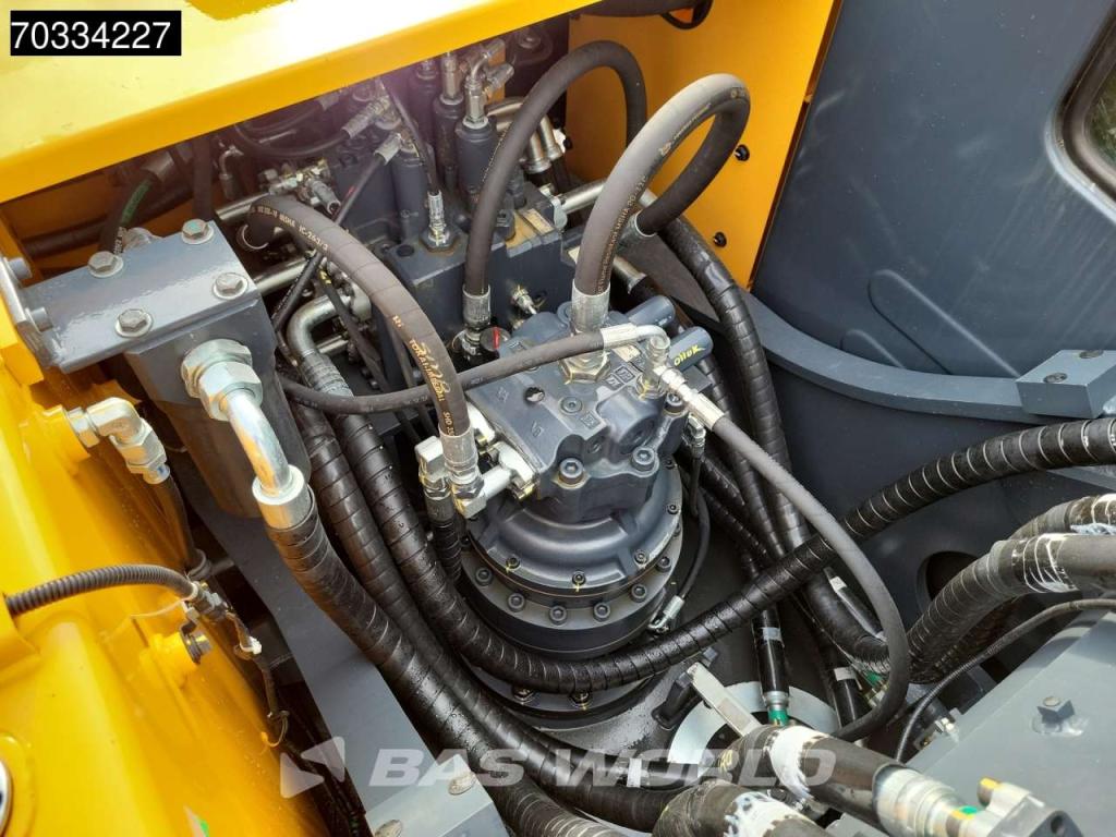 Hyundai R210 Photo 18
