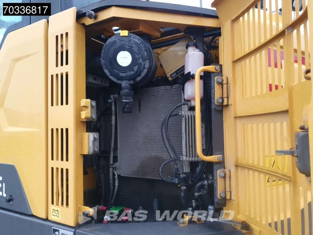 Volvo ECR235 E L Photo 21
