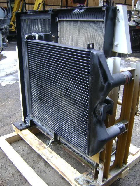 Radiateur pour Caterpillar 330 D Photo 4
