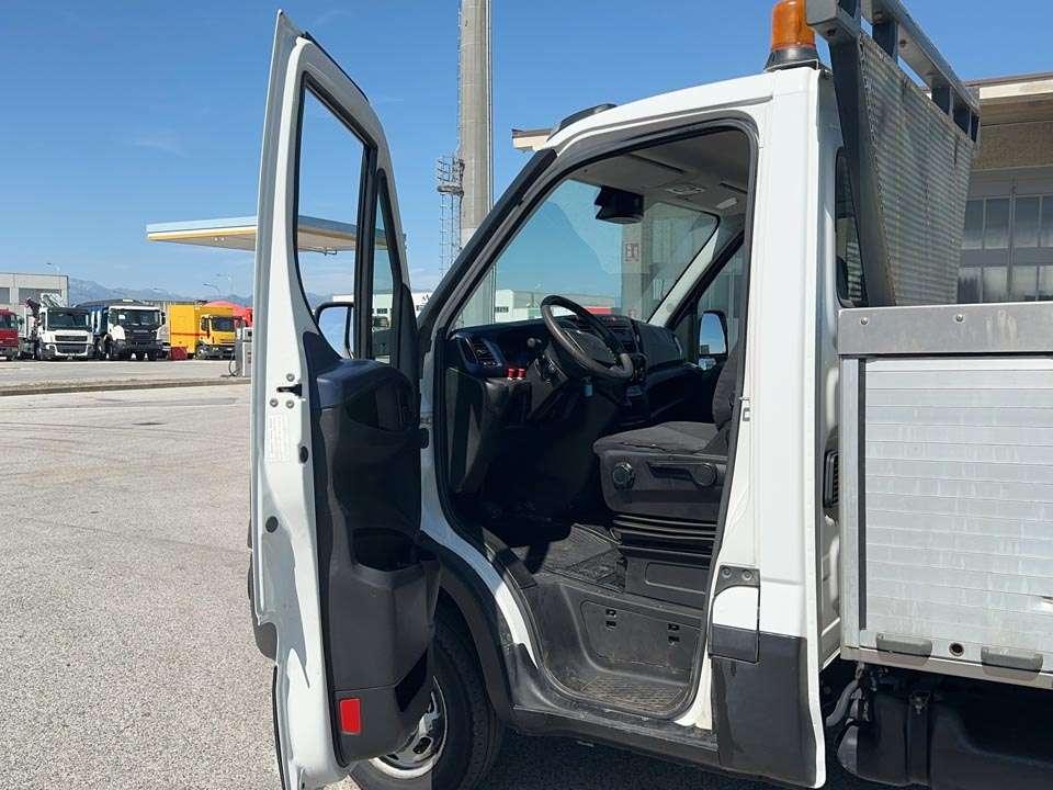 Iveco Daily 35-150 4x2 Photo 14