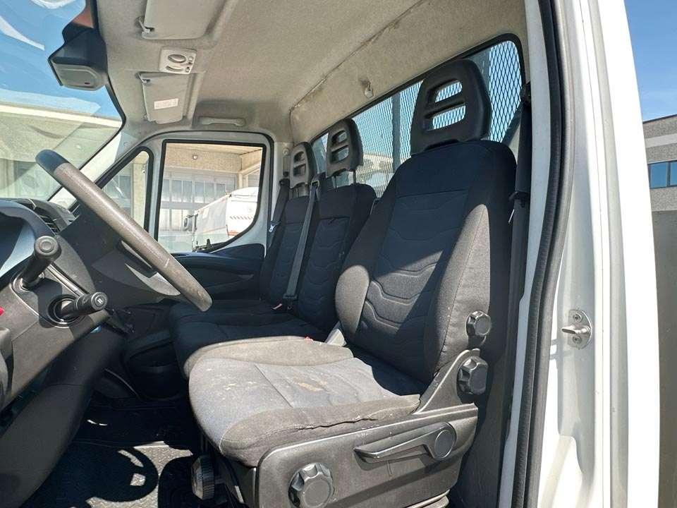 Iveco Daily 35-150 4x2 Photo 16