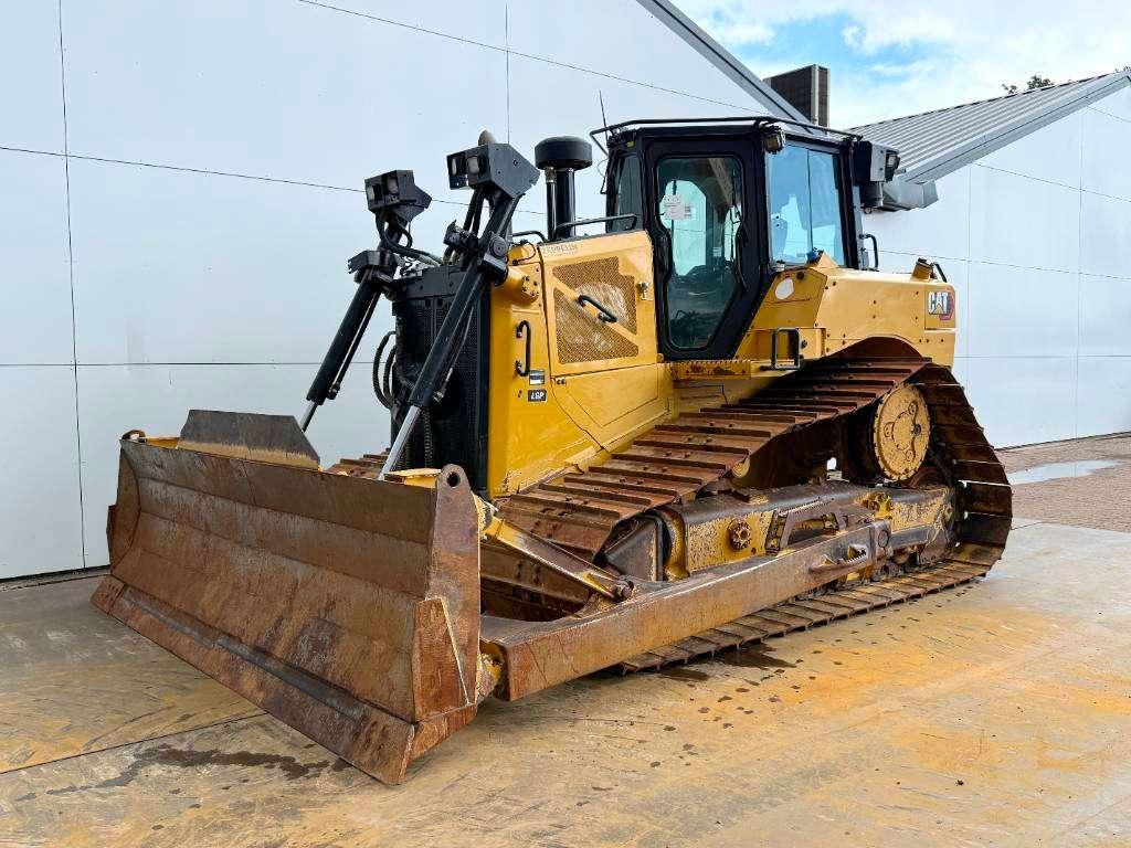 Caterpillar D6XE LGP - German Machine / Ripper Valve Photo 1