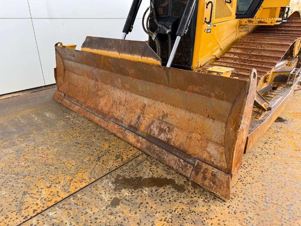 Caterpillar D6XE LGP - German Machine / Ripper Valve Photo 16