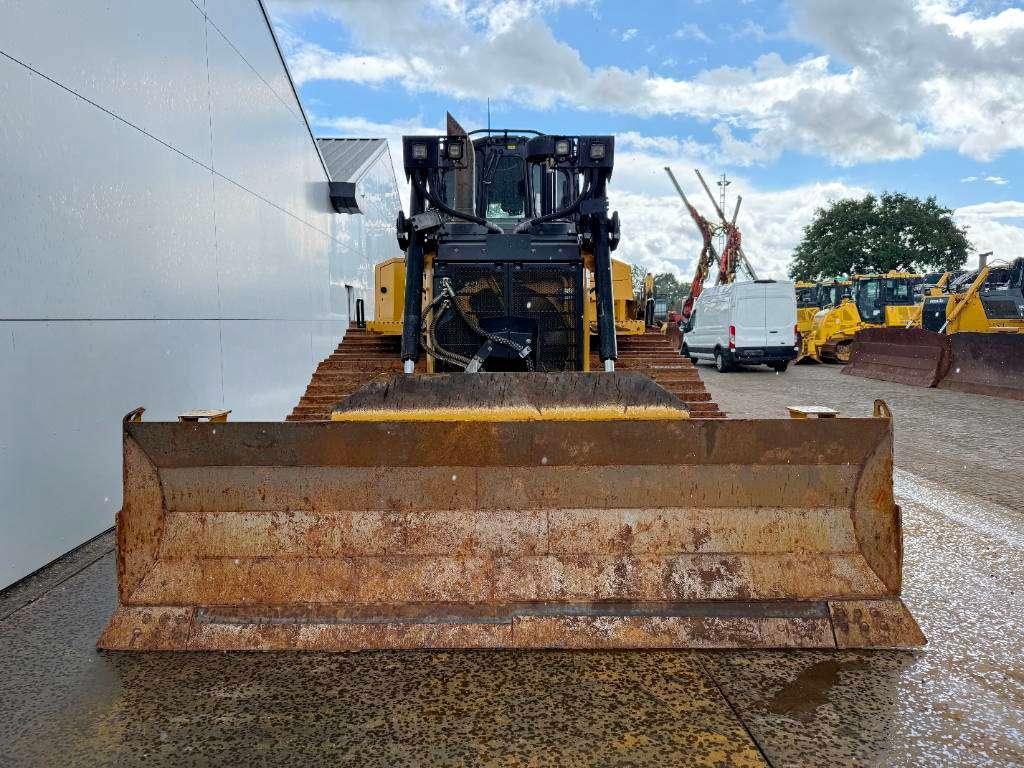 Caterpillar D6XE LGP - German Machine / Ripper Valve Photo 8
