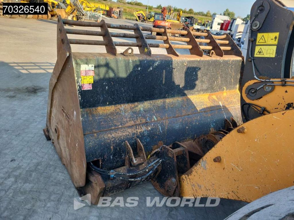 Case 721 G Photo 23