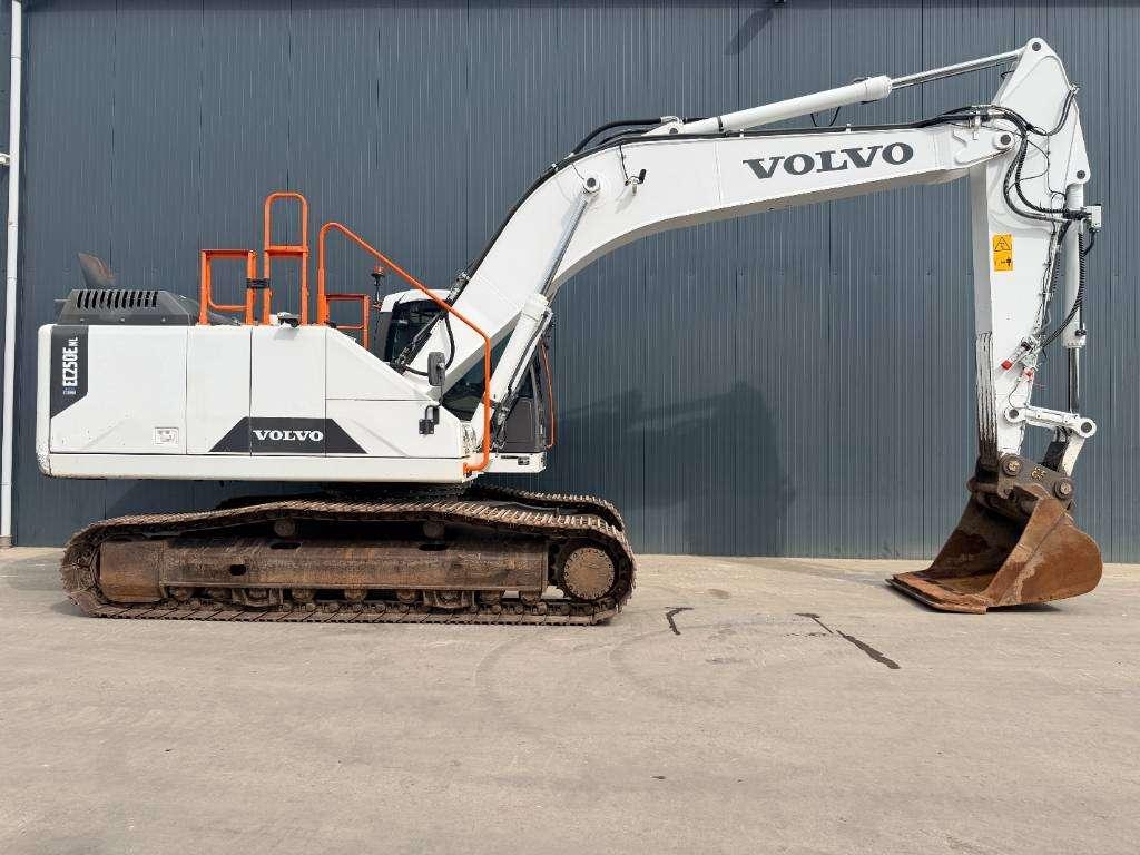 Volvo EC250E NL - 3M WIDE Photo 6