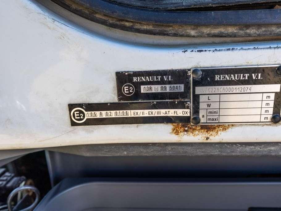 Renault PREMIUM 270 + MAGYAR 13000L+4COMP+INTARDER Photo 24