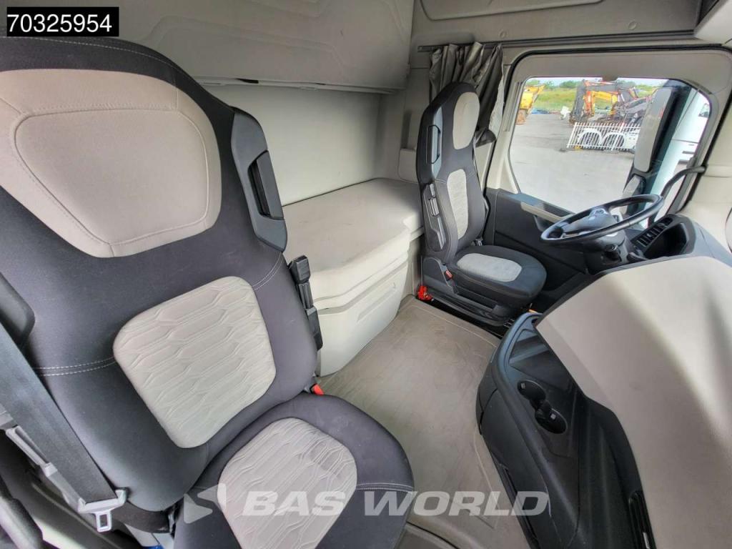 Ford F-Max 500 4X2 Retarder 2xTanks ACC Navi Standklima Photo 26