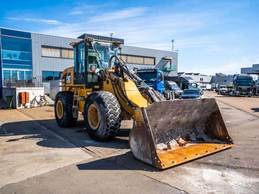 Caterpillar CAT 924G // GODET 3m3 Photo 2
