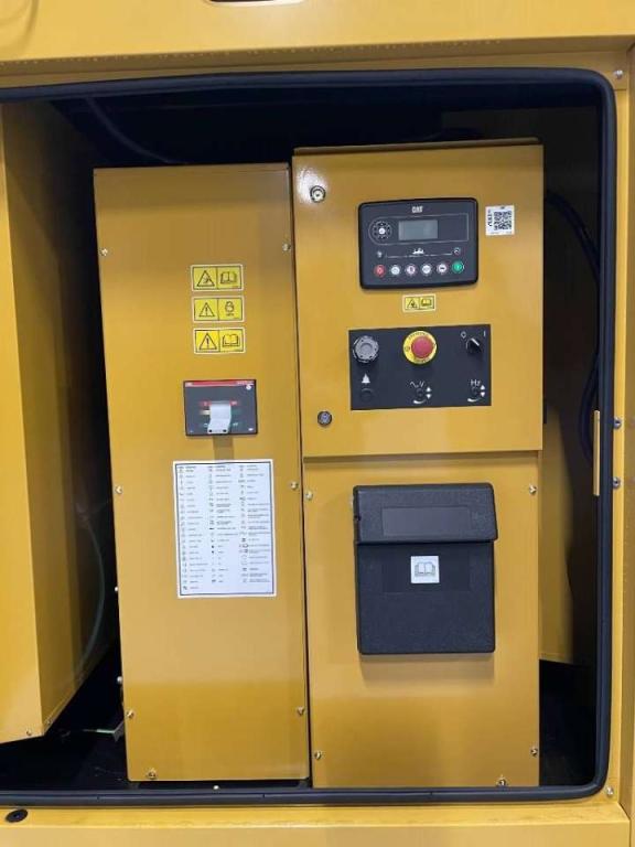 Caterpillar DE550E0 - C15 - 550 kVA Generator - DPX-18027 Photo 8