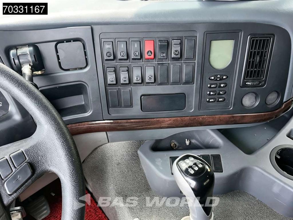 Sinotruk HOWO 371 6X4 Photo 21