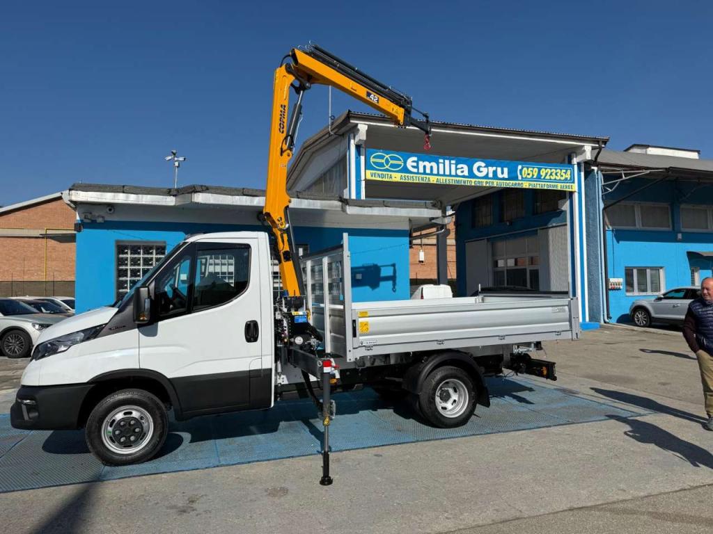 Iveco Daily 35-160 allestito con Gru Copma 4.2 Photo 1