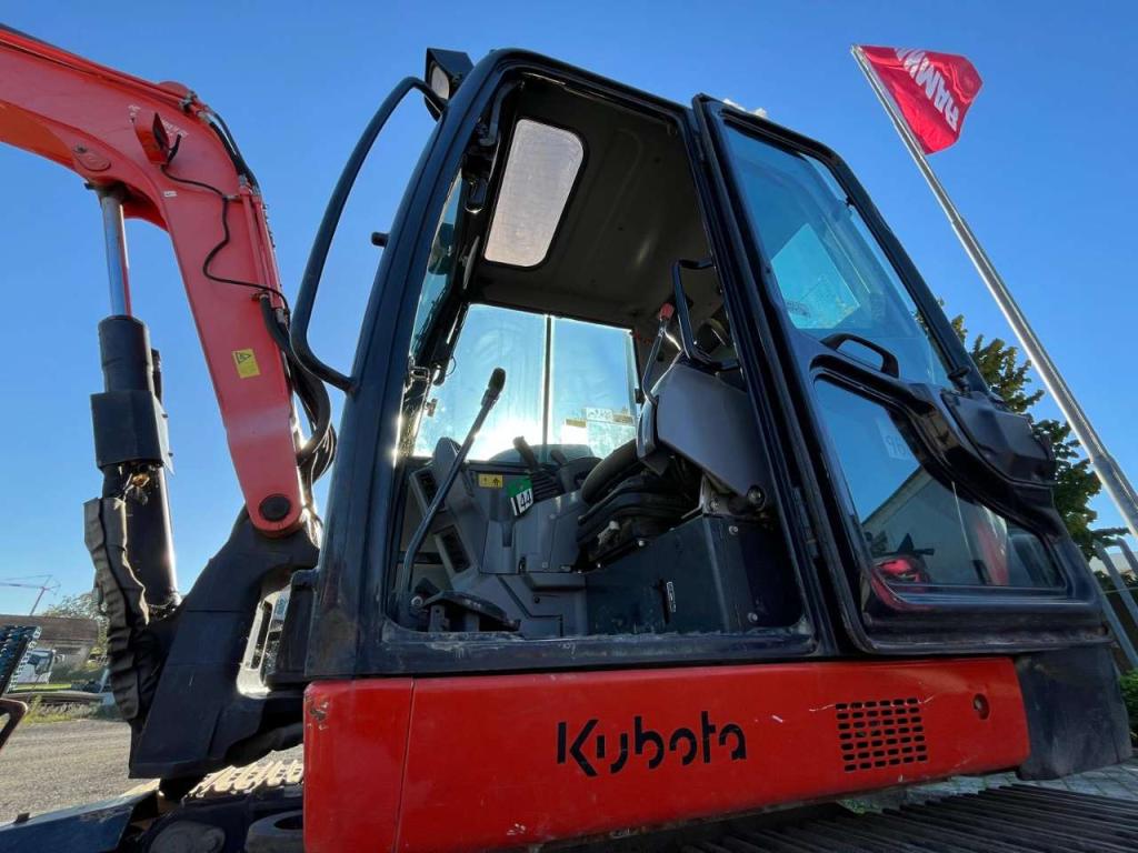 Kubota KX080-4A Photo 16