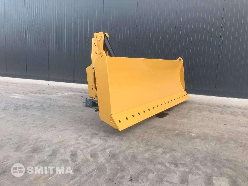 Caterpillar 120M Photo 2