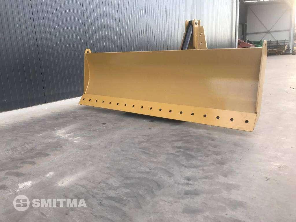 Caterpillar 120M Photo 3