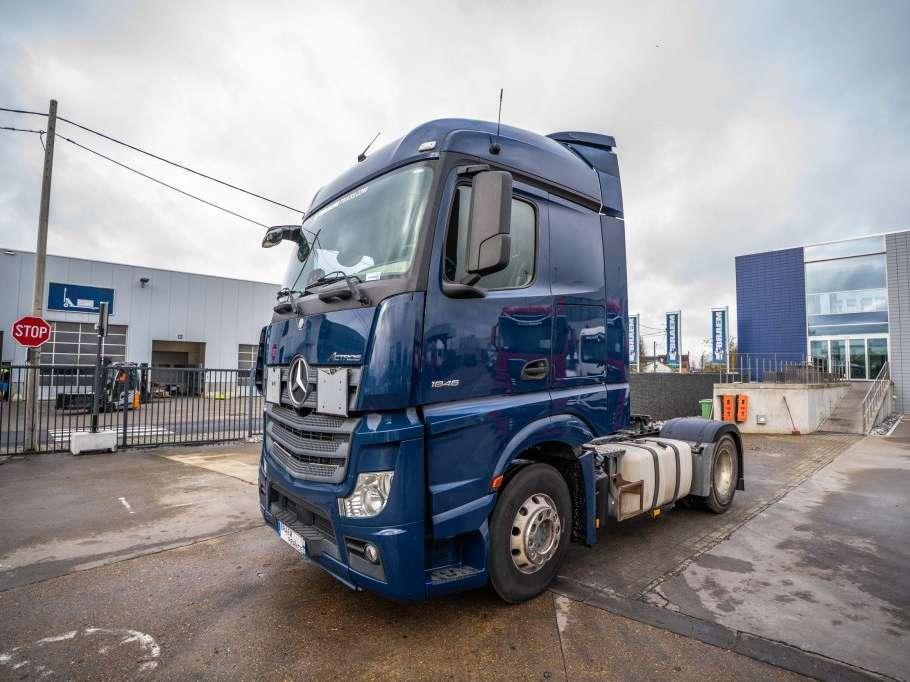 Mercedes-Benz ACTROS 1846+ADR Photo 1