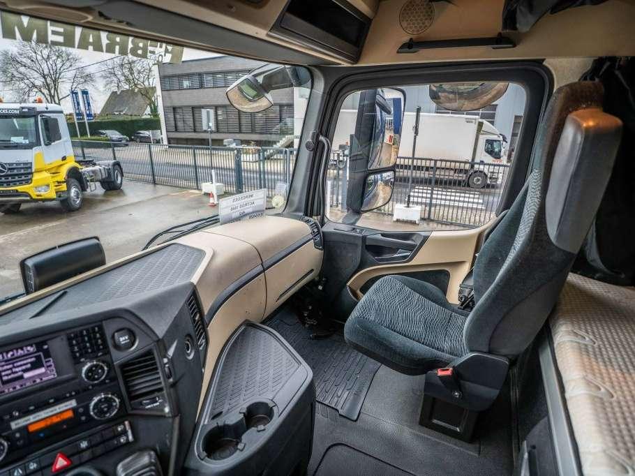 Mercedes-Benz ACTROS 1846+ADR Photo 11
