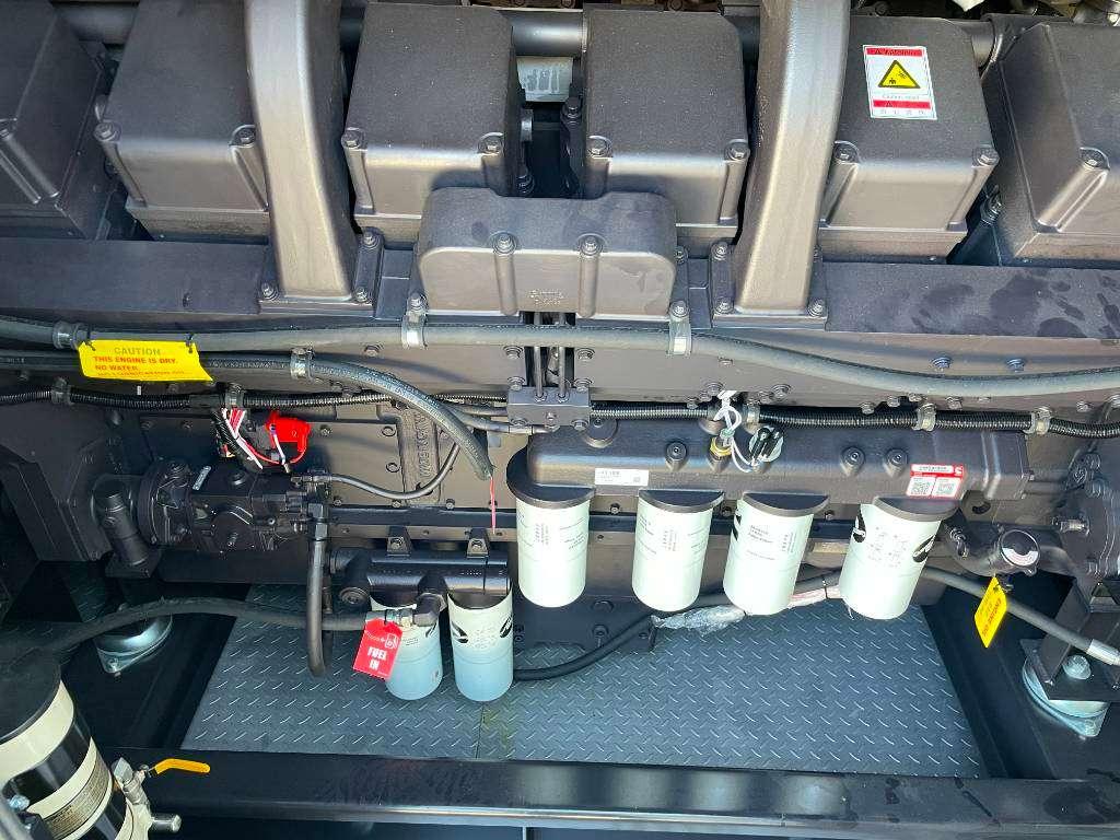 Cummins KTA38-G2 - 1100 kVA Generator 50/60Hz - DPX-18813 Photo 15