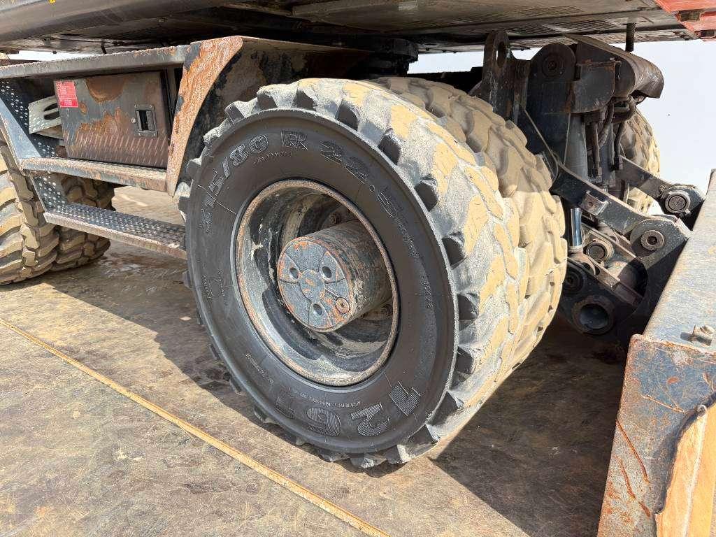 Hitachi ZX170W-5B - Blade / Triple Boom / Auto Greasing Photo 25