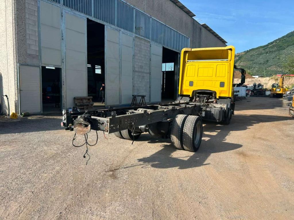 Iveco EUROCARGO CUBE 120E28P Photo 11