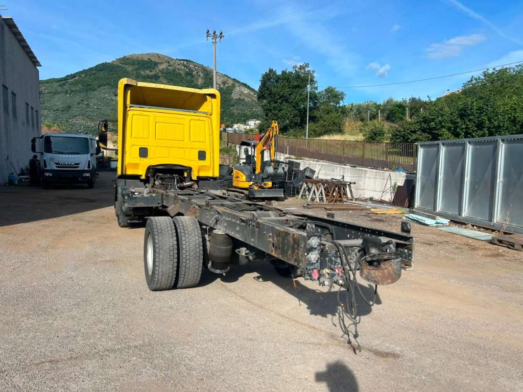 Iveco EUROCARGO CUBE 120E28P Photo 14