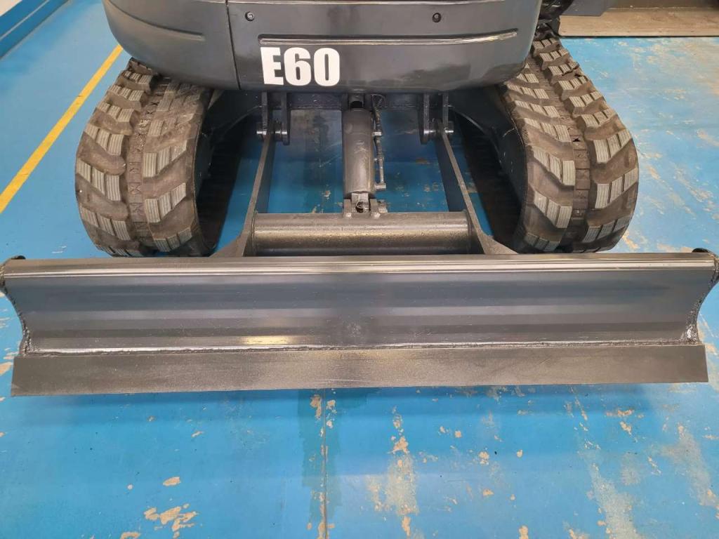 Bobcat E 60 Photo 7