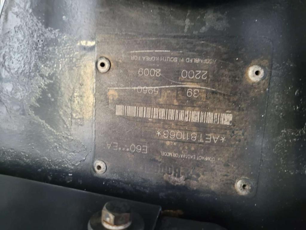 Bobcat E 60 Photo 8