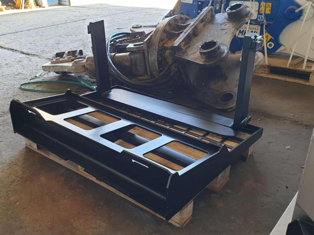 M3 MetalMeccanica Moderna Forche 1800kg Photo 2