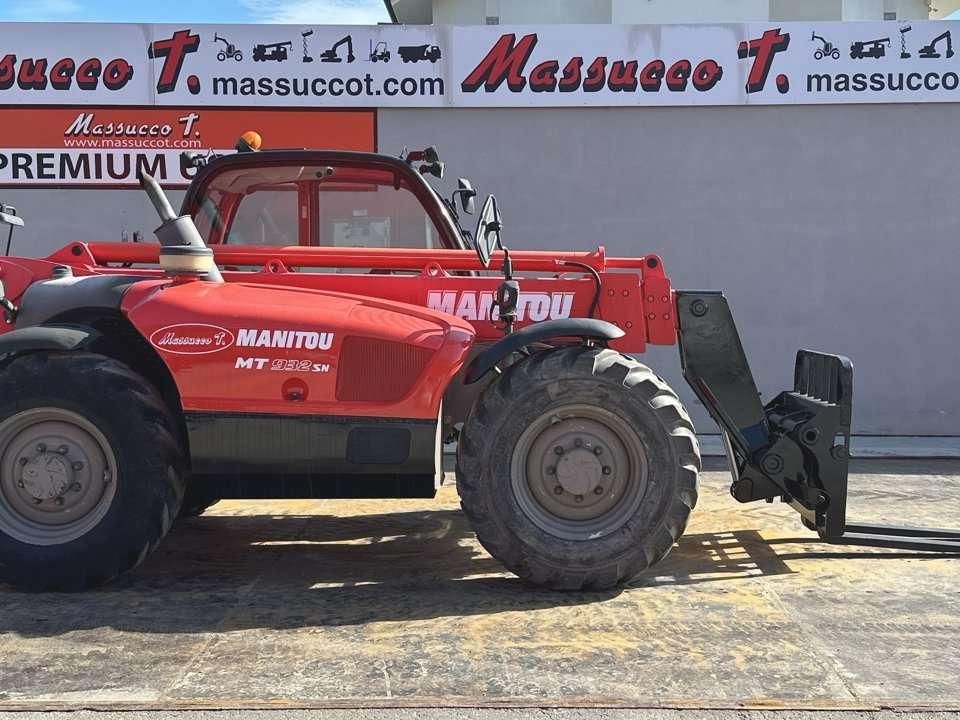 Manitou MT932 4x4x4 Photo 15