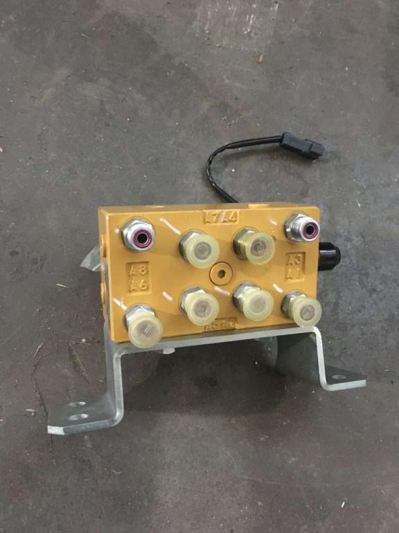 Caterpillar 1850462 Photo 2
