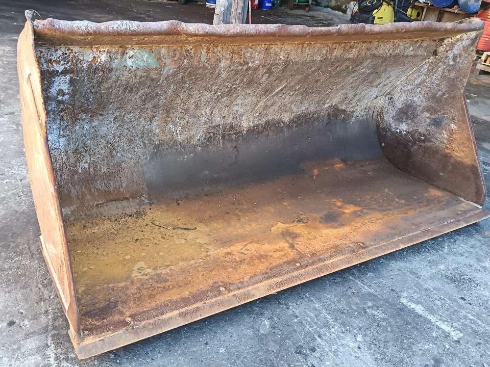 Liebherr L 512 Photo 1
