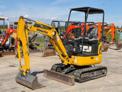 Komatsu PC16R-3HS en vente par Gruppo Movimento Terra Srl