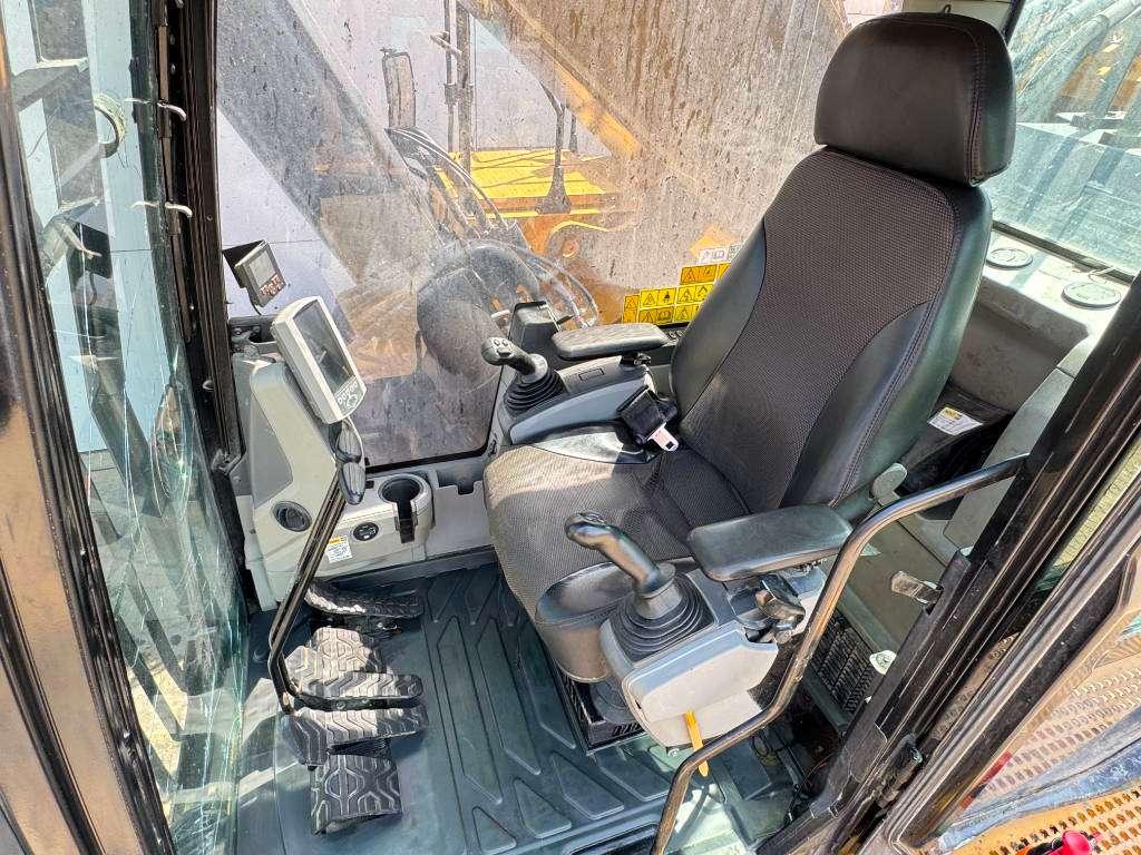Caterpillar 374FL - Automatic Greasing / Top Condition Photo 8
