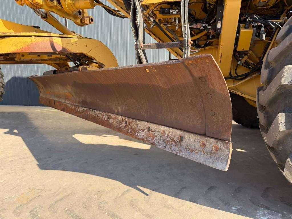 Caterpillar 140H Photo 19