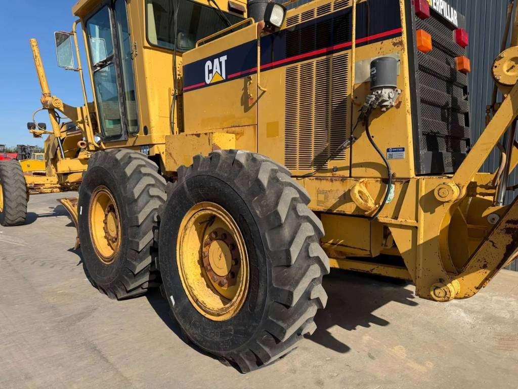 Caterpillar 140H Photo 9