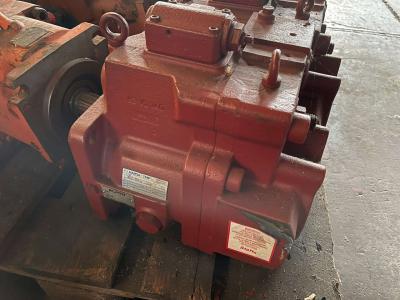 Kawasaki K3VL 140 B en vente par Mori Onofrio di Mori Maria
