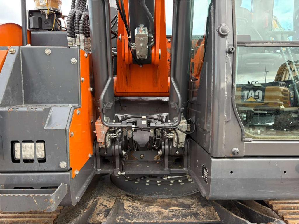 Doosan DX140LCR-7 Photo 10