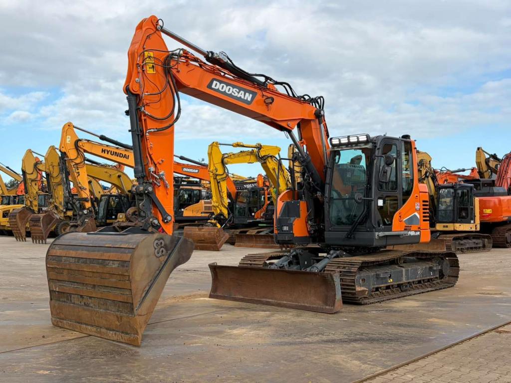 Doosan DX140LCR-7 Photo 2