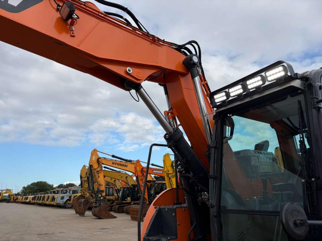 Doosan DX140LCR-7 Photo 21