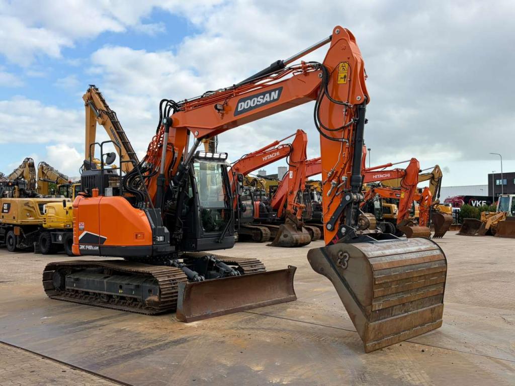 Doosan DX140LCR-7 Photo 7