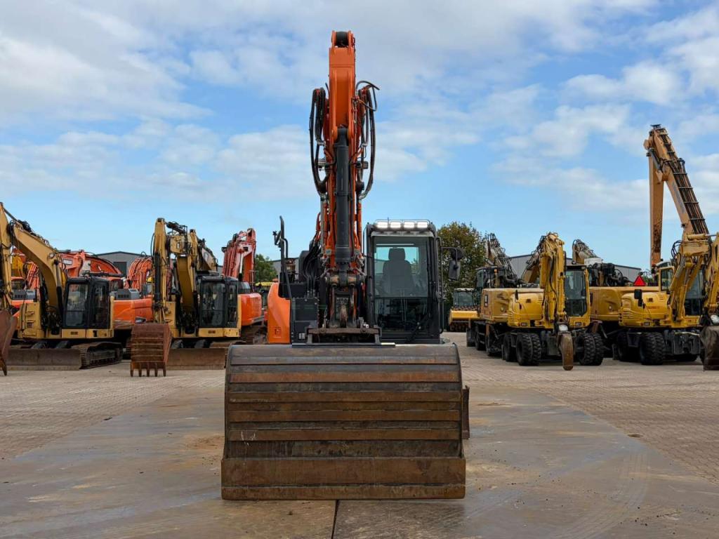 Doosan DX140LCR-7 Photo 8