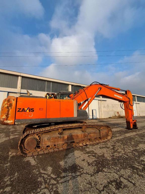 Hitachi ZX350-3 Photo 1