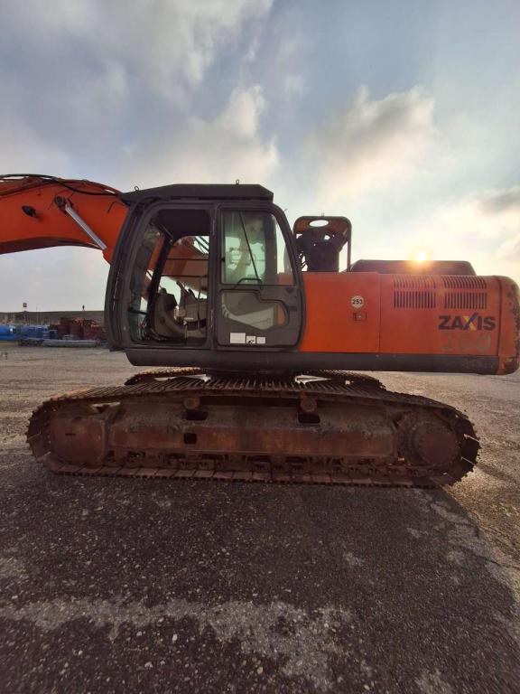 Hitachi ZX350-3 Photo 4