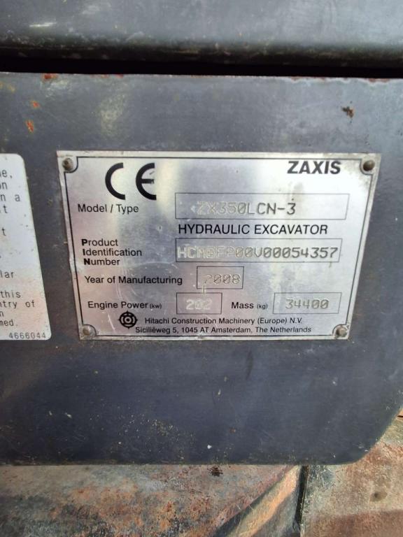 Hitachi ZX350-3 Photo 8