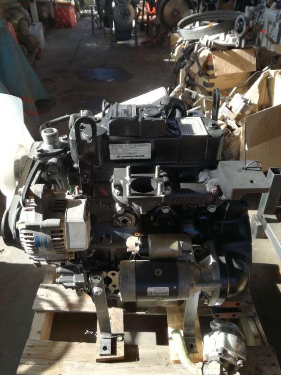 Yanmar 3D82 Photo 4
